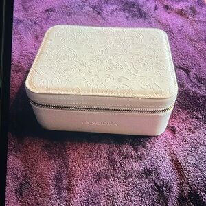 White Pandora Jewlery Box